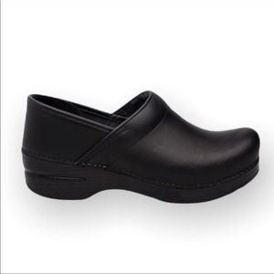 Dansko Professional Black Cabrio Clogs Size 39